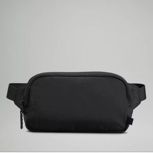NWT Lululemon Black Everywhere Mini Belt Bag